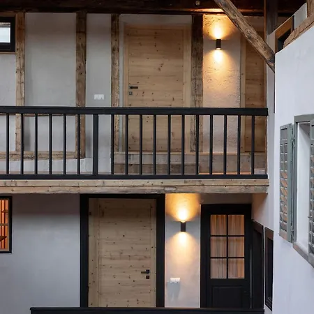Attica 54 Apartment